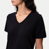 Fitted V-neck Pima T-shirt