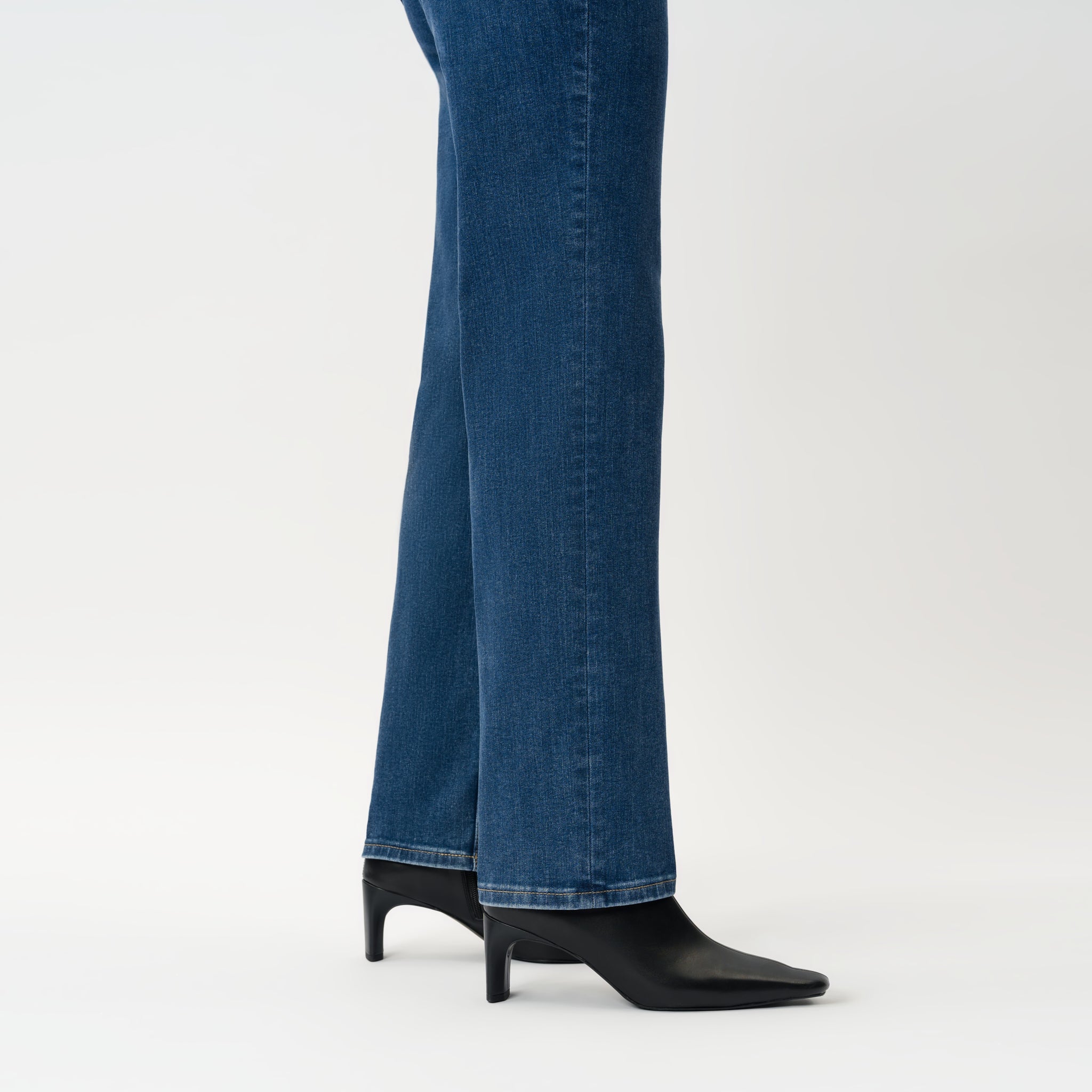 Classic Straight ComfortDenim™ Jeans - Ninepine