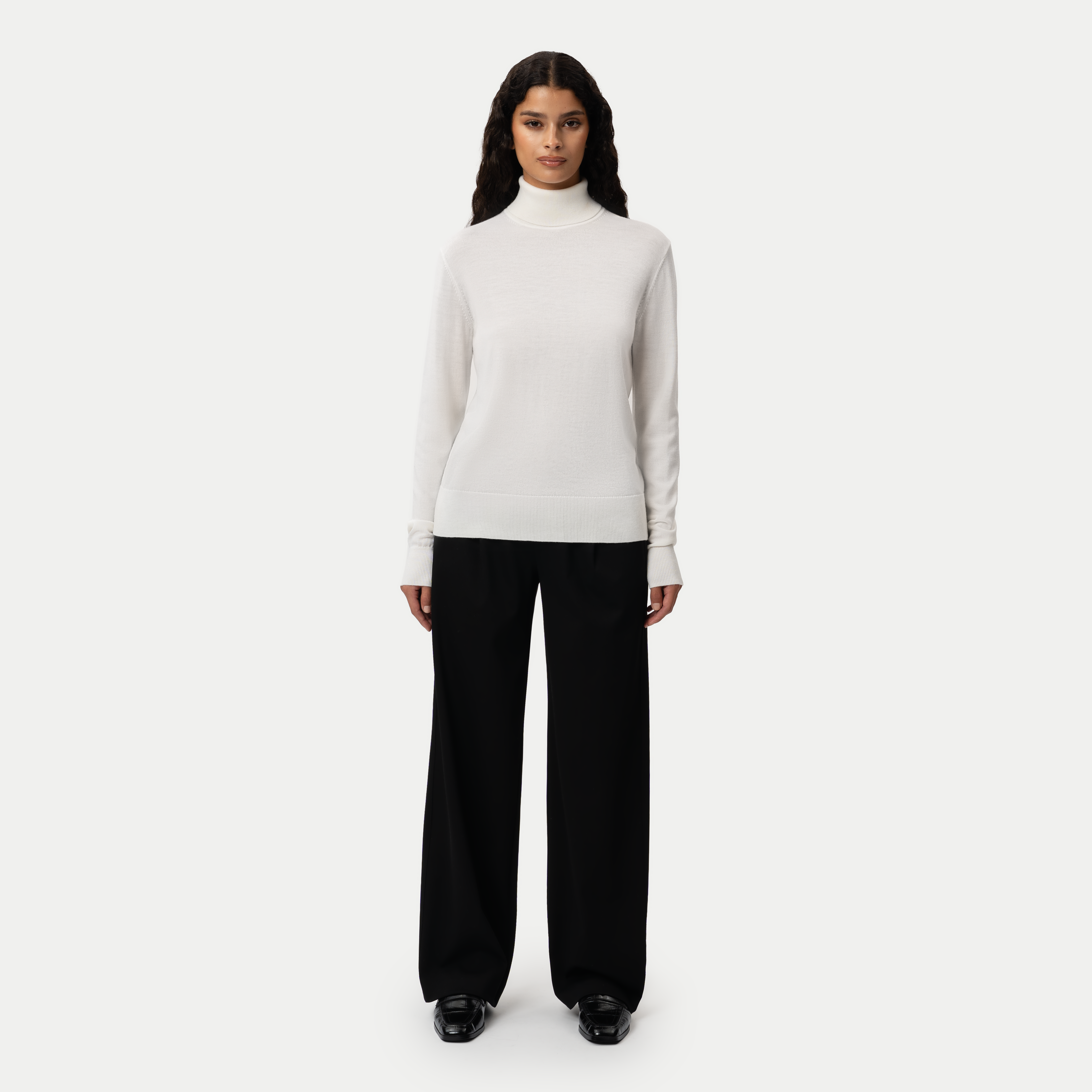 Merino Wool Relaxed Turtleneck - Ninepine
