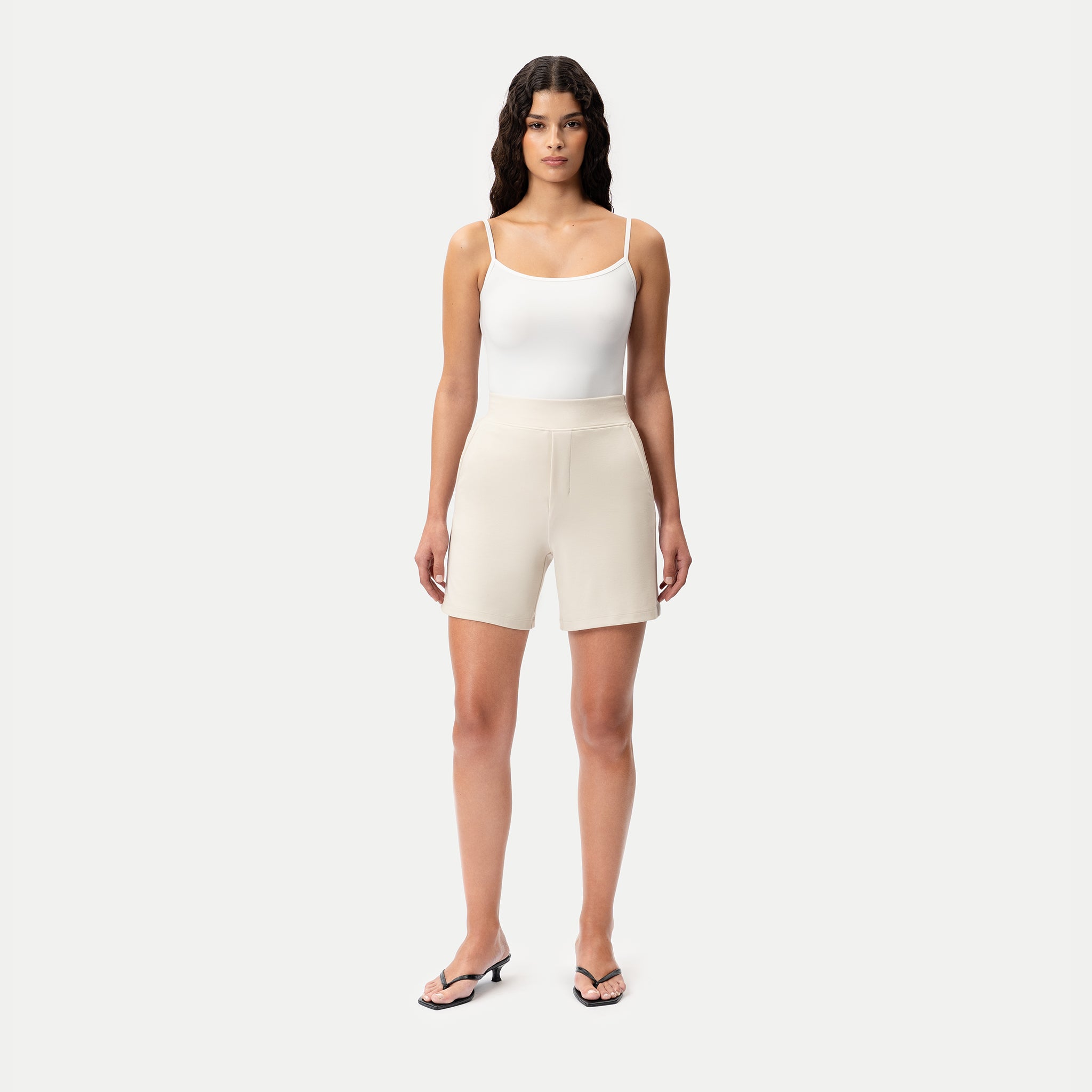 Light Ponte Shorts - Ninepine