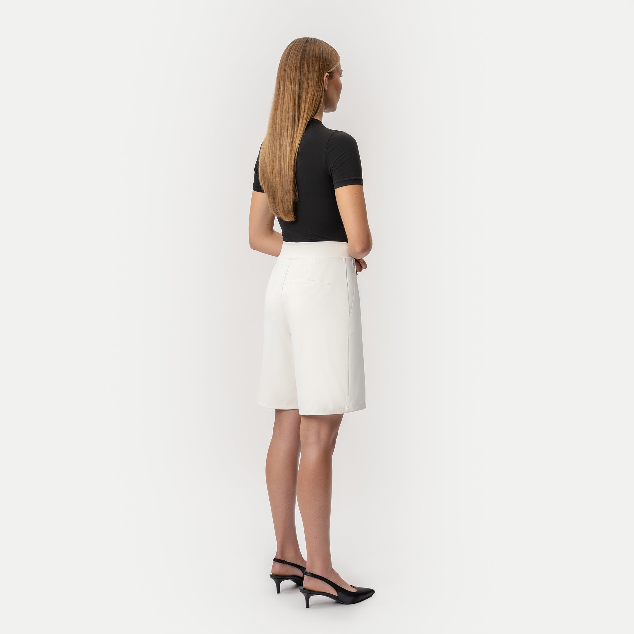 Asana Shorts - Ninepine